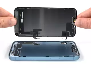 Sửa nút nguồn, âm lượng iPhone 11 đến 18 Ultra 1