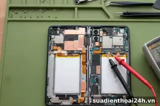 Sửa mất nguồn Samsung Galaxy Z Fold 1