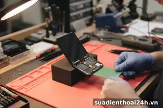 Thay kính lưng Samsung Galaxy Z Flip 2