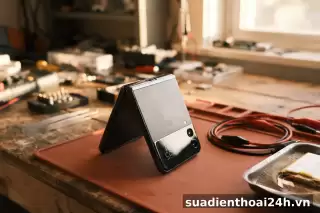 Sửa mất nguồn Samsung Galaxy Z Flip 4