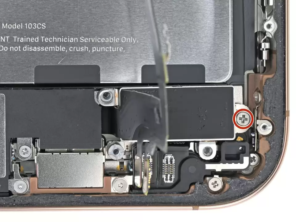 Sửa IC sạc iPhone 11 đến 18 Ultra — Bước 30