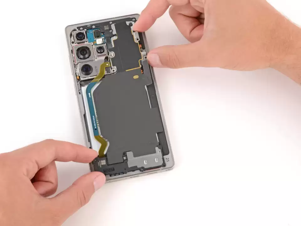 Thay kính camera Samsung Galaxy S20 đến S26 Ultra — Bước 18