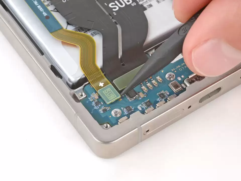 Thay kính camera Samsung Galaxy S20 đến S26 Ultra — Bước 23
