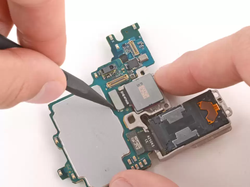 Sửa camera mất nét Samsung Galaxy S25 Ultra – Galaxy S Series Sửa camera mất nét Samsung Galaxy S25 Ultra – Galaxy S Series 37