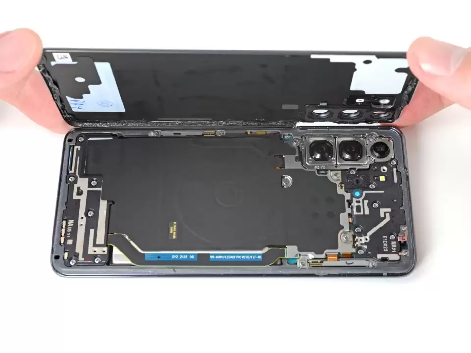 Thay kính lưng Samsung Galaxy S20 đến S26 Ultra