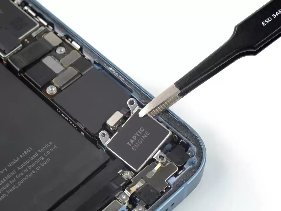 Sửa rung Taptic Engine iPhone 11 đến 17 Pro Max Sửa rung Taptic Engine iPhone 11 đến 17 Pro Max 24