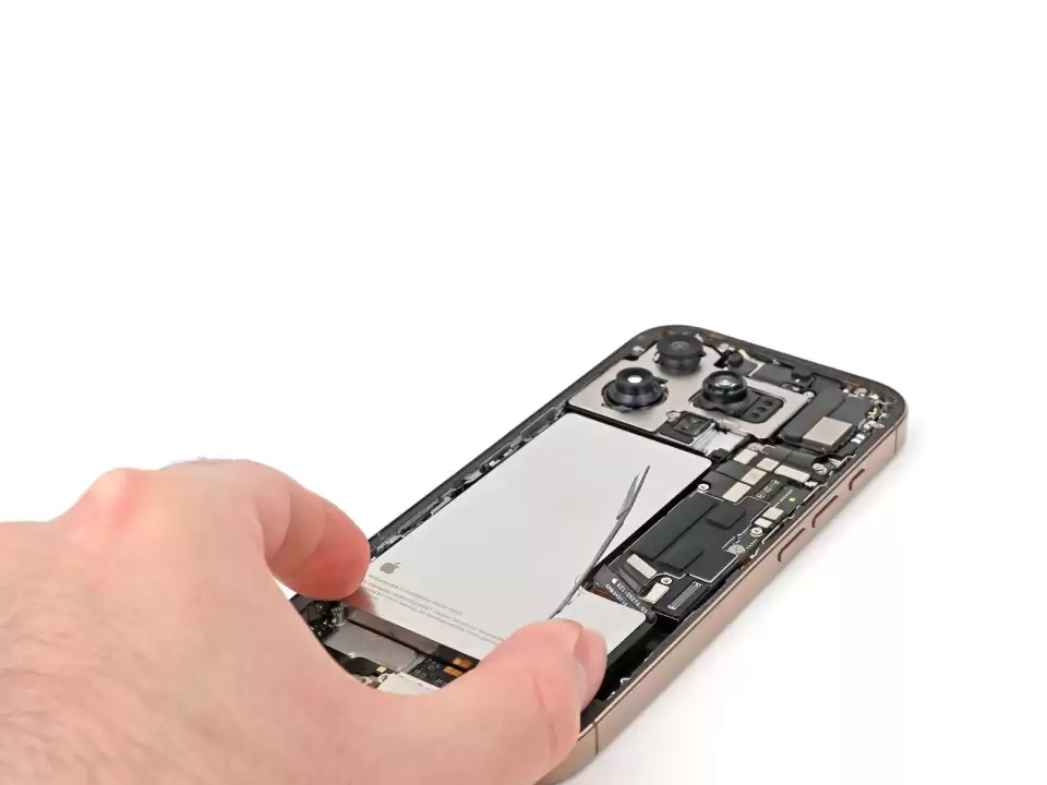 Bước 40 — Thay chân sạc iPhone 11 đến 17 Pro Max