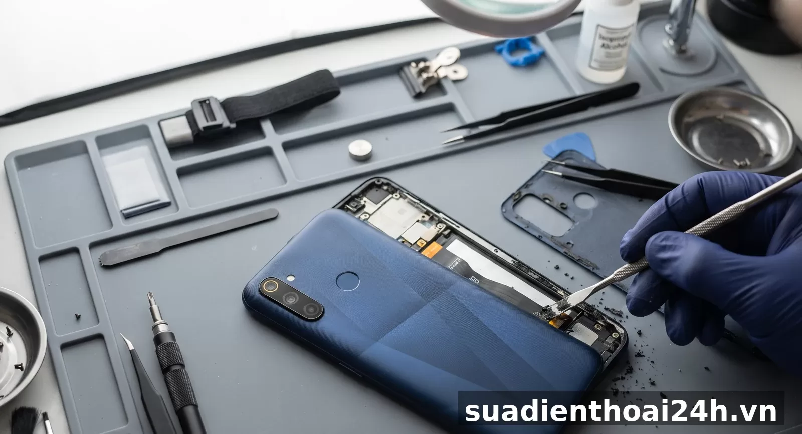 Thay màn hình realme 8 đến realme 14T